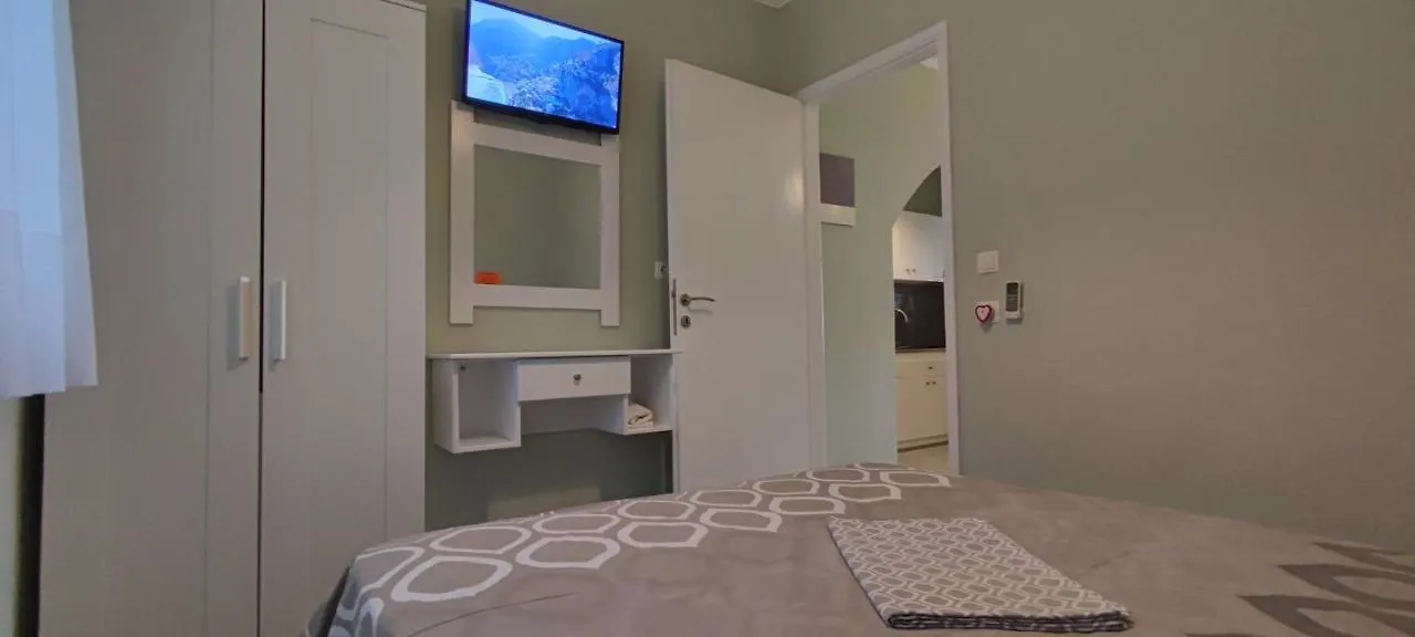 Garlis Apartments Psakoudia