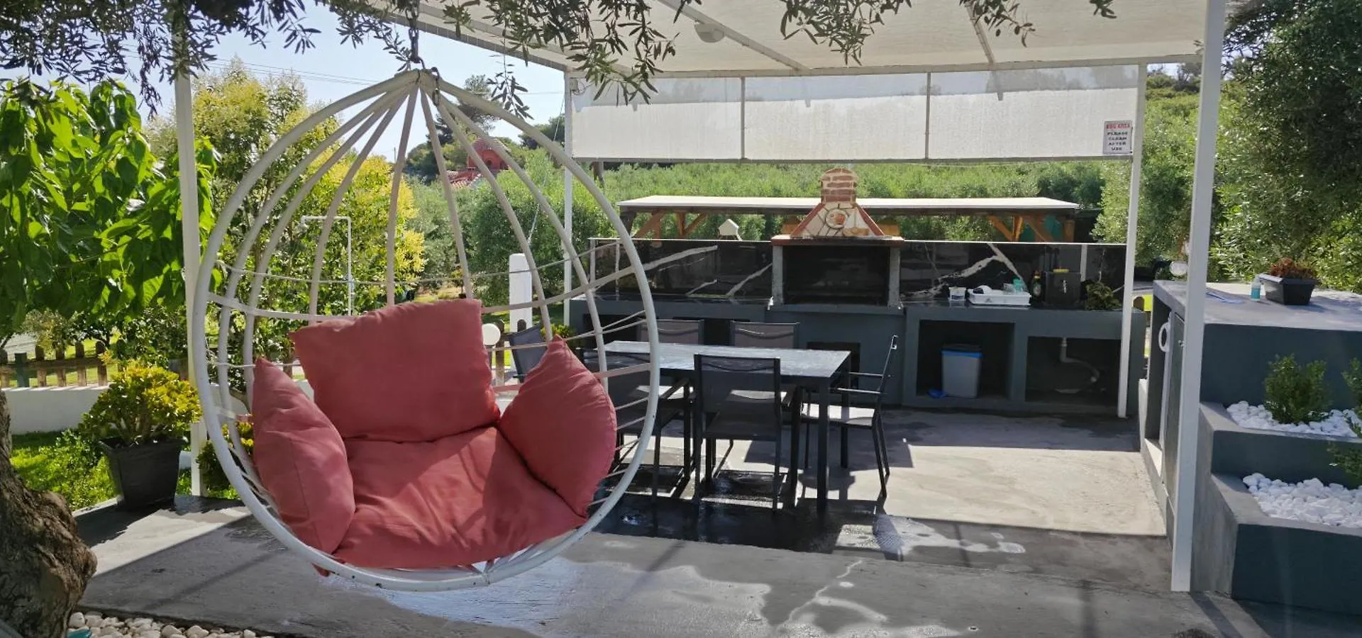 Garlis Apartments Psakoudia