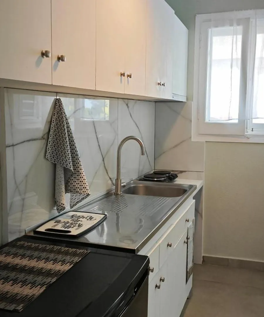 Garlis Apartments Psakoudia