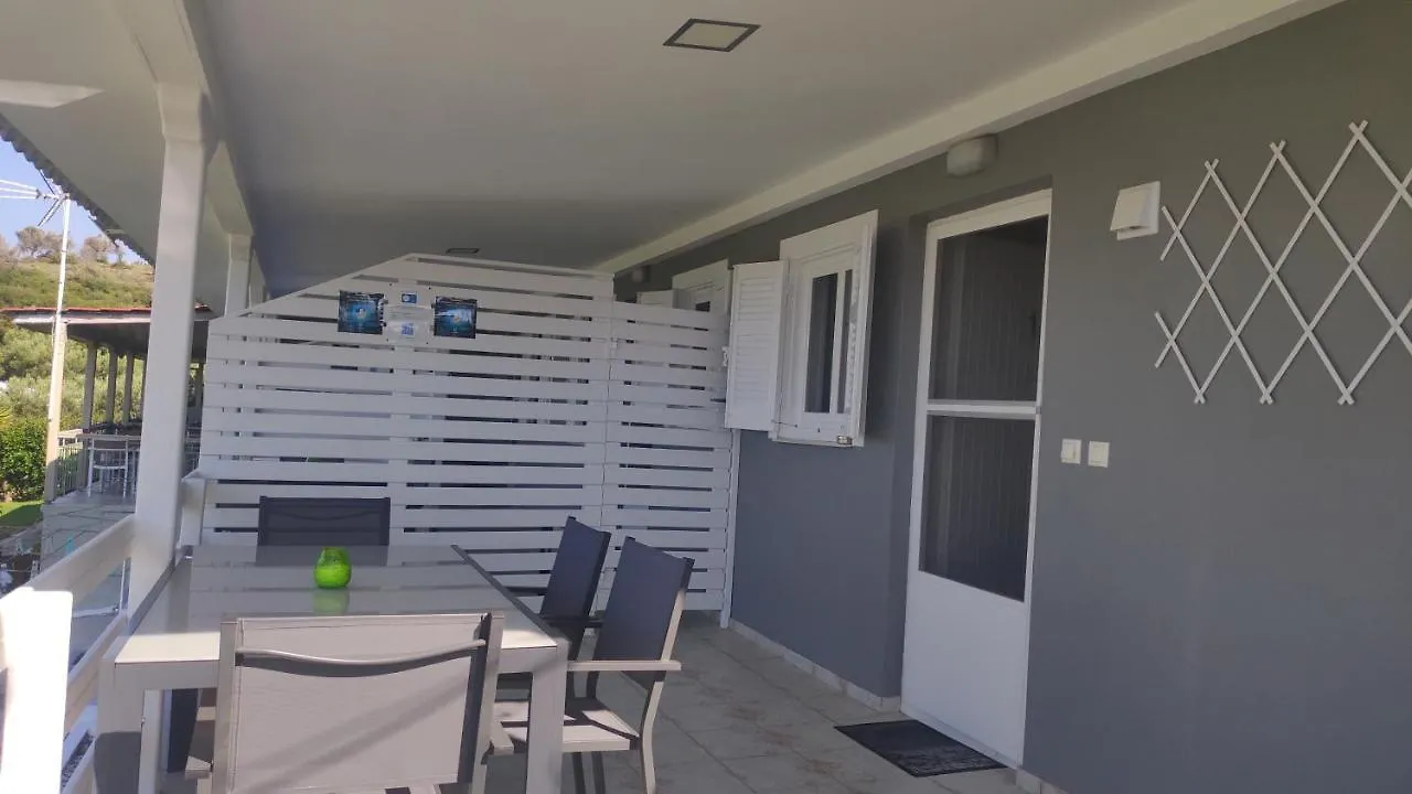 Garlis Apartments Psakoudia